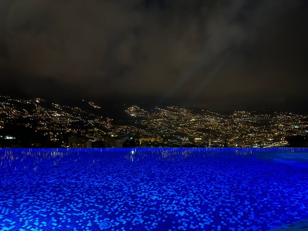 Savoy infinity pool