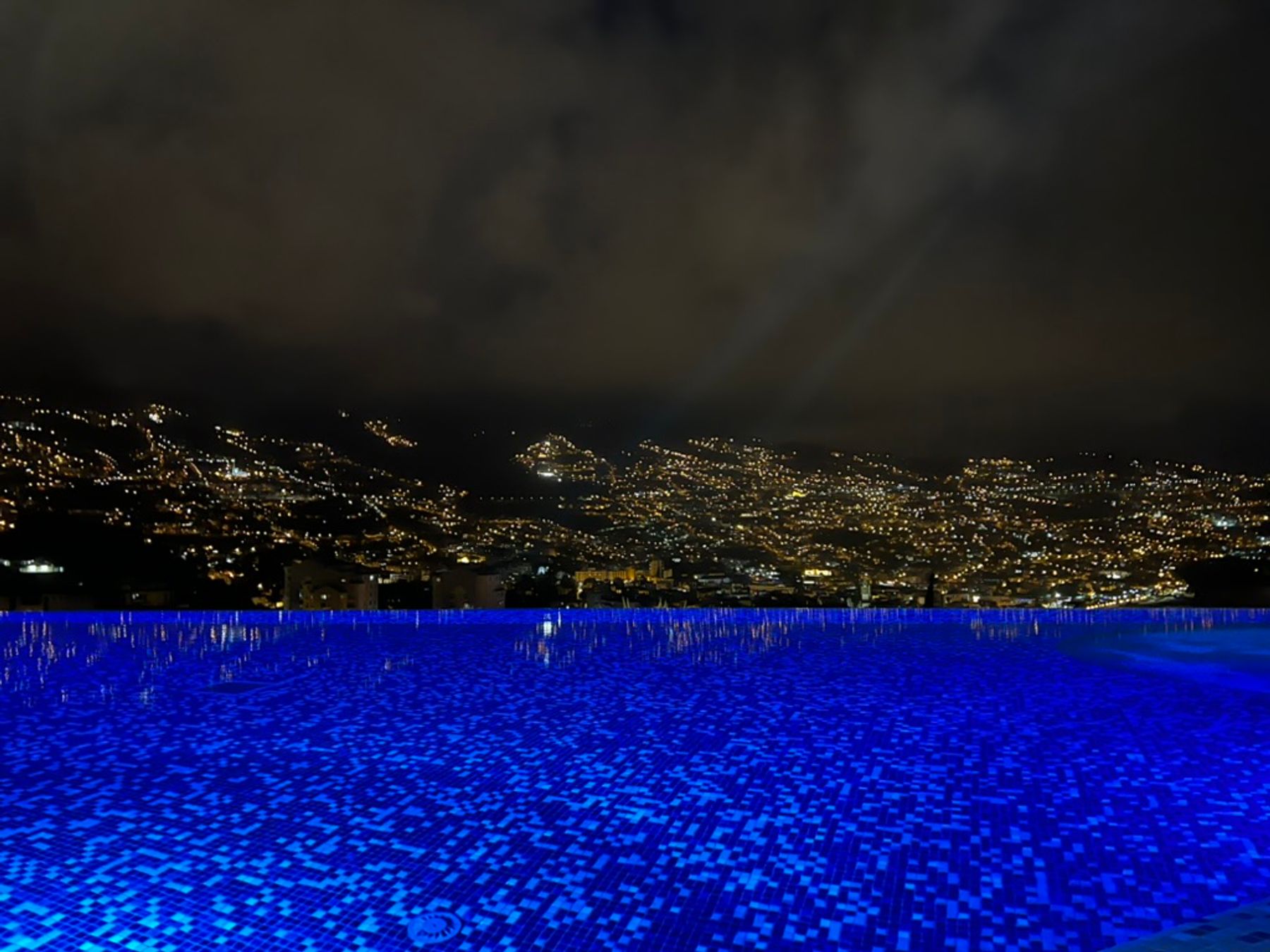 Savoy infinity pool